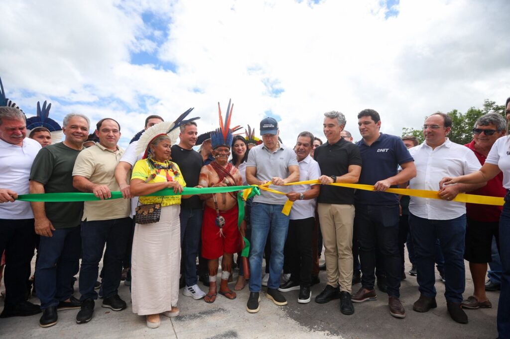 Br 101 entrega de trecho em Alagoas 