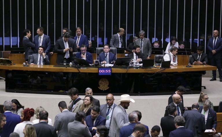 PEC da blindagem votação Cãmara dos Deputados