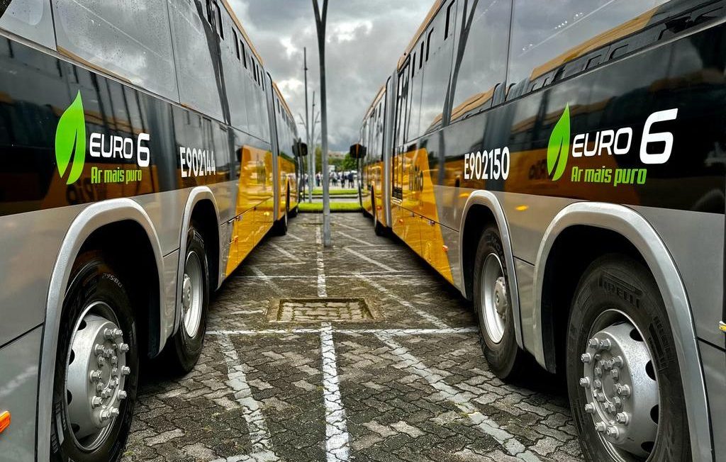 BNDES financia frota Euro 6 em Recife; cada ônibus custa R$ 700 mil e traz mais conforto e menos poluição.Euro 6