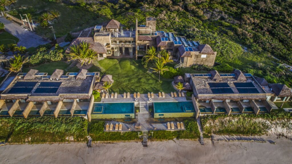 Hotel Kenoa Exclusive Beach & Spa Resort, localizado na Barra de São Miguel, em Alagoas