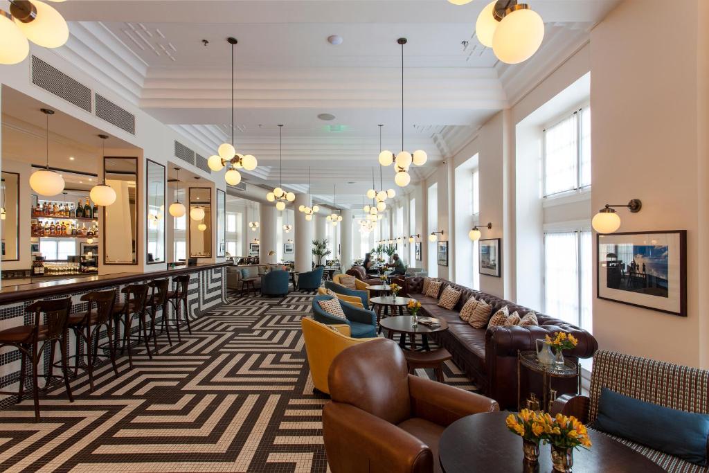 Fera Palace Hotel, eleito com uma chave pelo guia Michelin