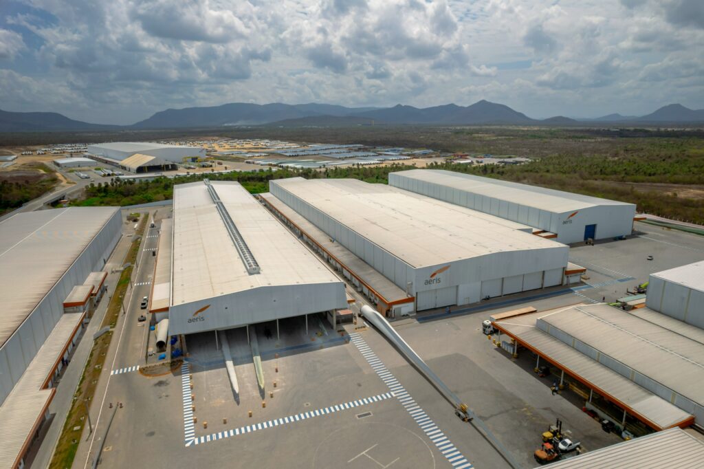 Fábrica da Aeris Energy em Itapiúna (CE): companhia opera com quatro linhas ativas e outras quatro desativadas em meio à retração do setor eólico - Foto: Divulgação