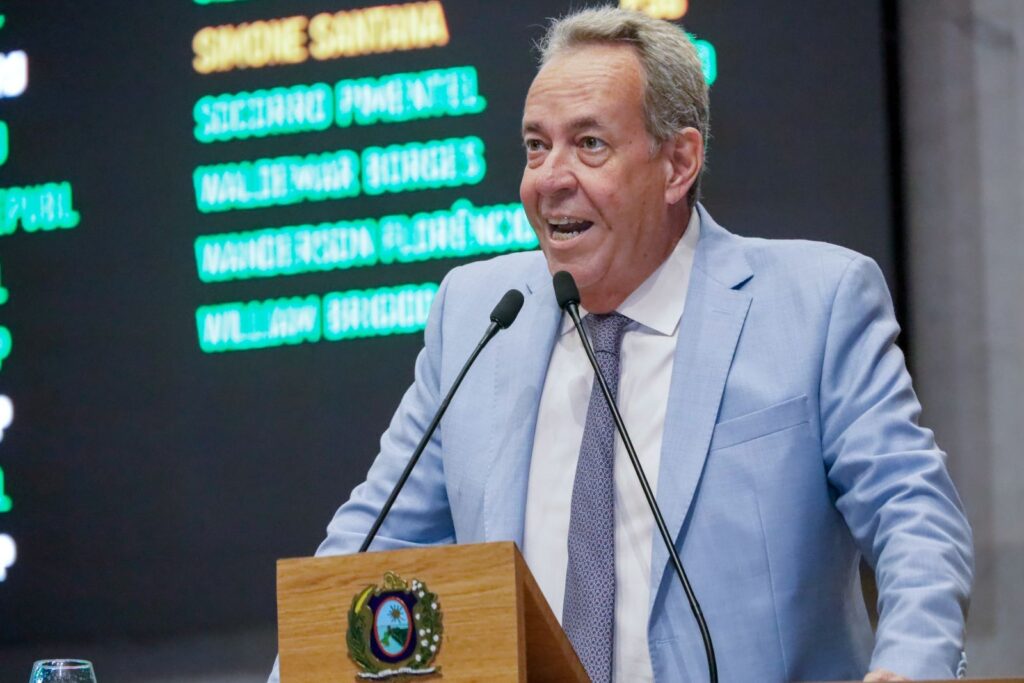 Presidente da Alepe, Álvaro Porto fez um paralelo entre Pernambuco e a cidade de Hawkins, da série Stranger Things Foto: Jarbas Araújo/Alepe