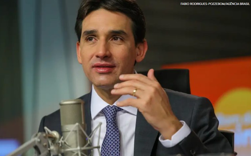 Ministro Silvio Costa Filho