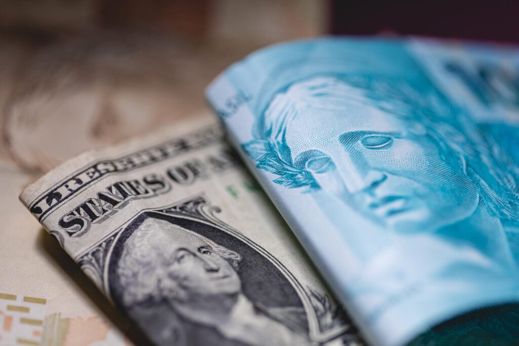 Dólar real juros Banco Central câmbio