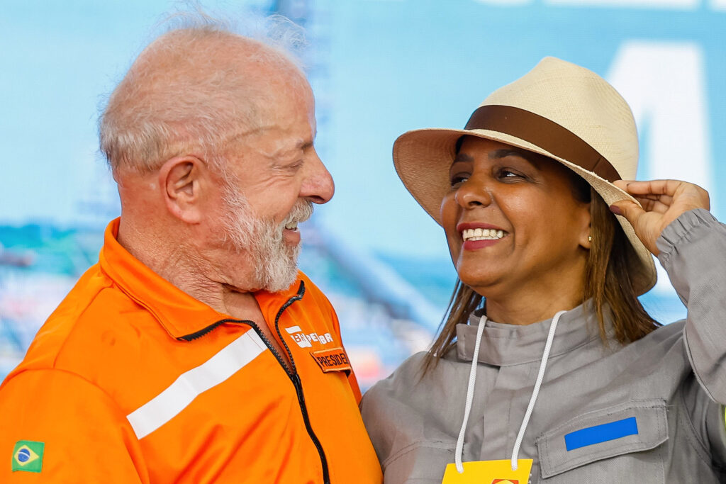 Presidente da República, Luiz Inácio Lula da Silva, durante cerimônia alusiva à ampliação da capacidade operacional da Refinaria Abreu e Lima (RNEST). Refinaria Abreu e Lima – Ipojuca (PE)