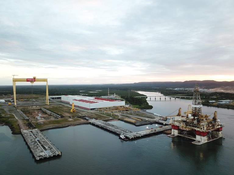 Estaleiro Enseada do Paraguaçu, no município baiano de Maragogipe, responde por R$ 8,4 bilhões em projetos aprovados para o Nordeste. Foto: Estaleiro Enseada/Divulgação