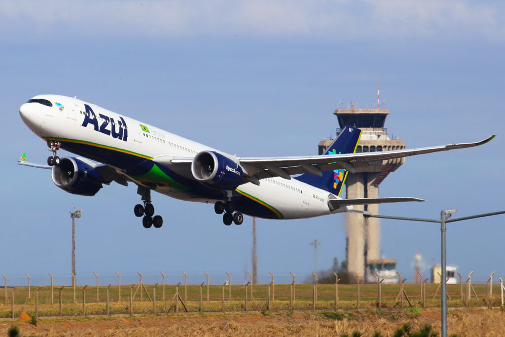 Azul terá voos extras em Recife para o carnaval