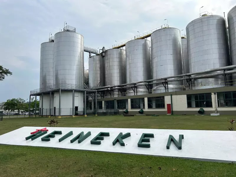 Unidade de Igarassu recebeu R$ 1,2 bilhão e 130 novas vagas permanentes, tornando-se o novo polo produtivo da Heineken no Nordeste - Foto: Divulgação