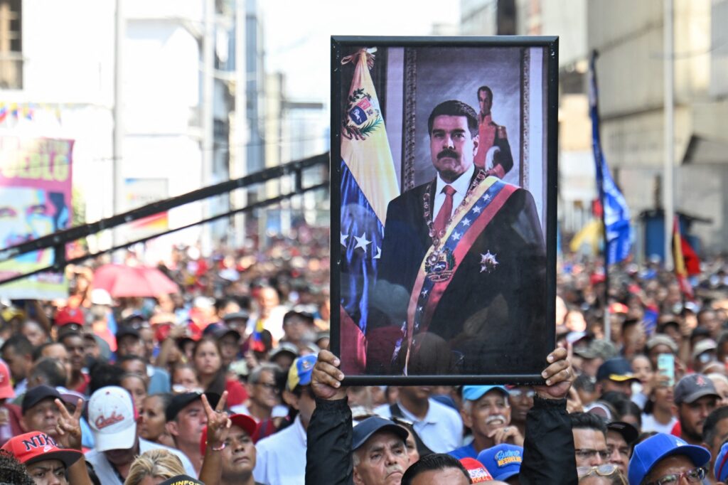 Manifestantes pró-Maduro vão às ruas de Caracas exigindo a soltura e comemorando a posse da presidente Delcy Rodrigues. Foto: RS/Fotos Públicas