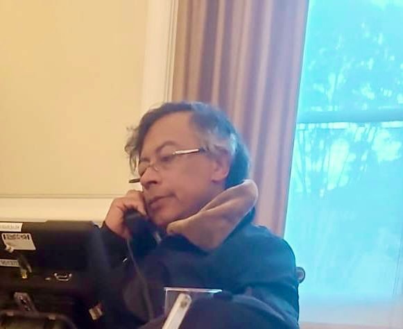 presidentes da Colômbia, Gustavo Petro, e dos Estados Unidos (EUA),Donald Trump, conversaram por telefone