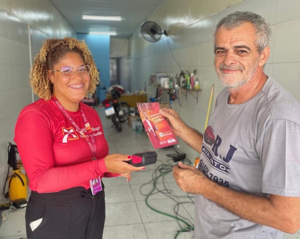 agentes de microcrédito