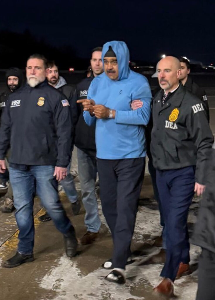 Ex-presidente Nicolás Maduro na chegada a Nova York e na sede da DEA após sua captura na Venezuela. Foto: RS/Fotos Públicas