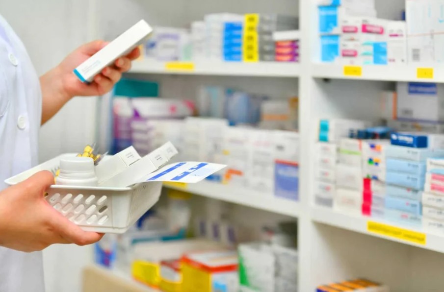 farmácias medicamentos remédicos comércio varejista vendas