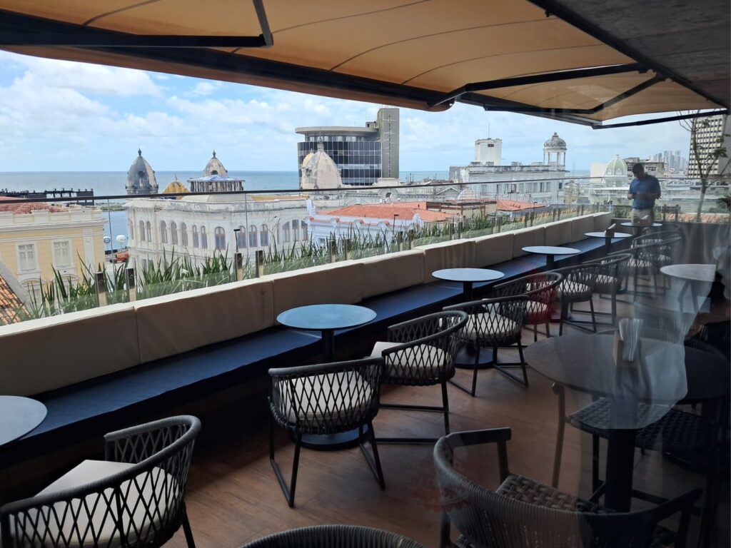 Rooftop do Motto by Hilton do Bairro do Recife