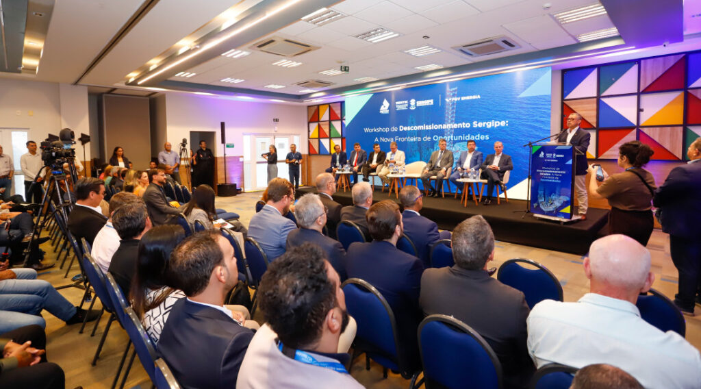 Workshop de Descomissionamento das 26 plataformas de petróleo da Bacia Sergipe-Alagoas foi apresentado pela FGV Energia. Foto: Foto: Arthur Soares/Ascom SE