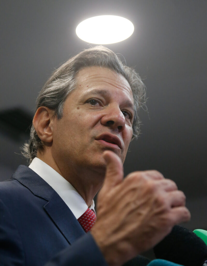 Ministro Fernando Haddad durante entrevista a imprensa. Foto: Paulo Pinto/Agência Brasil