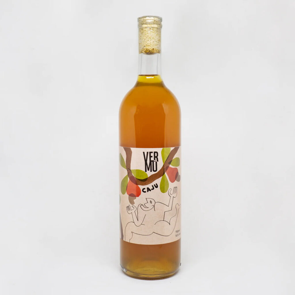  Companhia dos Fermentados produz o Vermú, vermute artesanal elaborado com vinho de caju orgânico. Foto: Divulgação