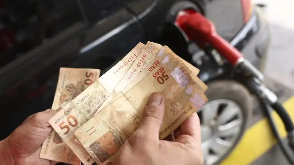 combustíveis ICMS estados Confaz gasolina etanol