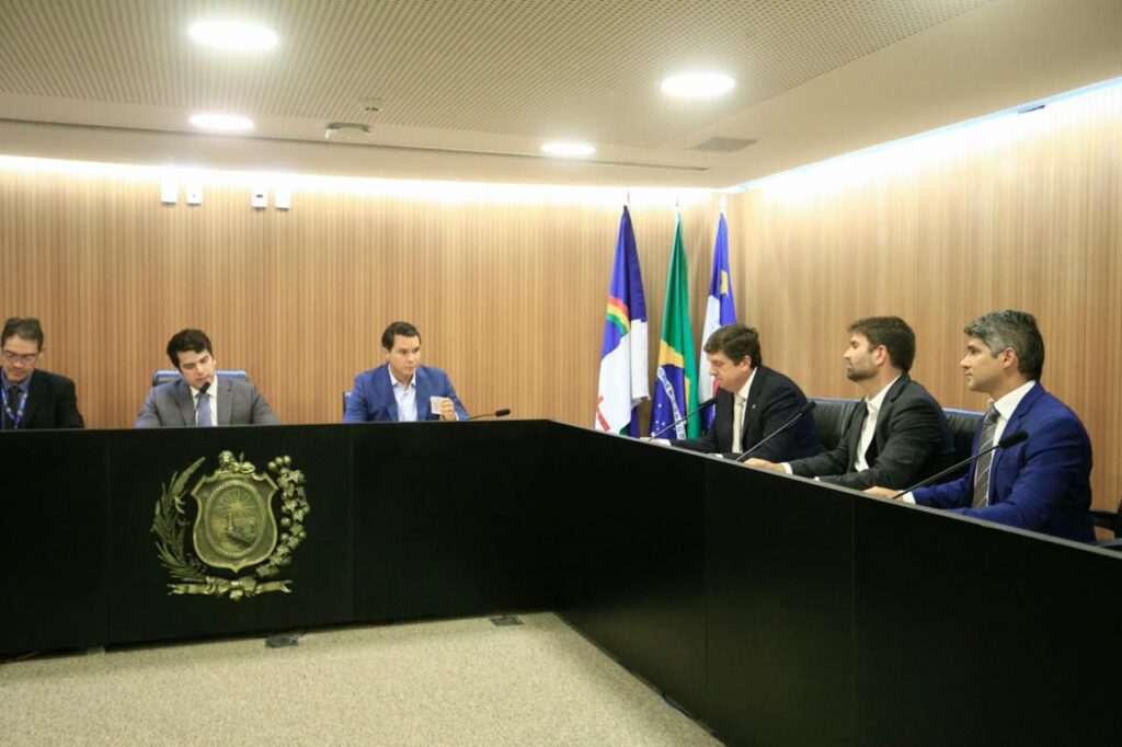 Reunião da Comissão de Finanças da Alepe sobre proposta de alteração da LOA 2026 ocorreu na manhã desta terça (17). Foto: Ivaldo Regis/Alepe