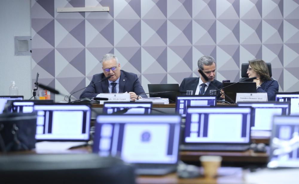 Leitura do relatório final da CPMI do INSS pelo deputado federal Alfredo Gaspar (UNIÃO - AL)