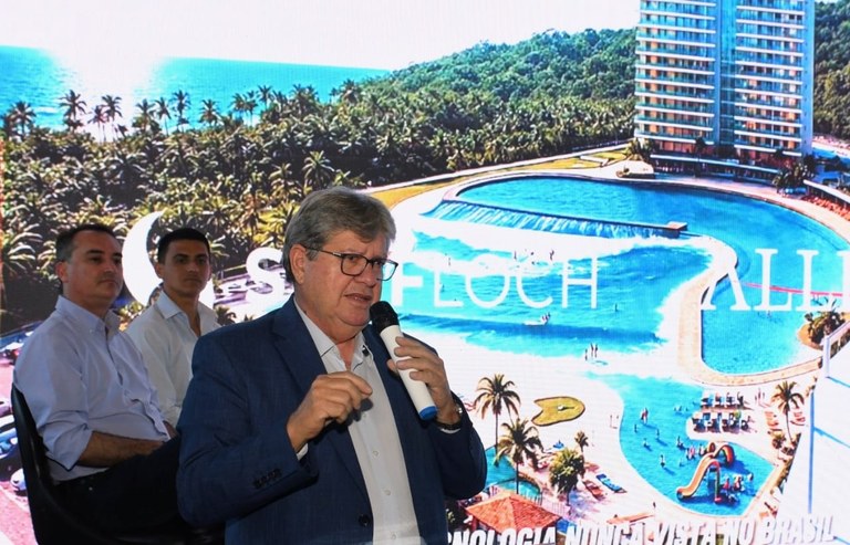 governador João Azevêdo assinou, na tarde desta terça-feira (31), em João Pessoa, o contrato para a instalação do 12° empreendimento para o Polo Turístico Cabo Branco, que unirá hotelaria e tecnologia de ponta — uma piscina de ondas artificiais desenvolvida pela empresa norte-americana SurfLoch