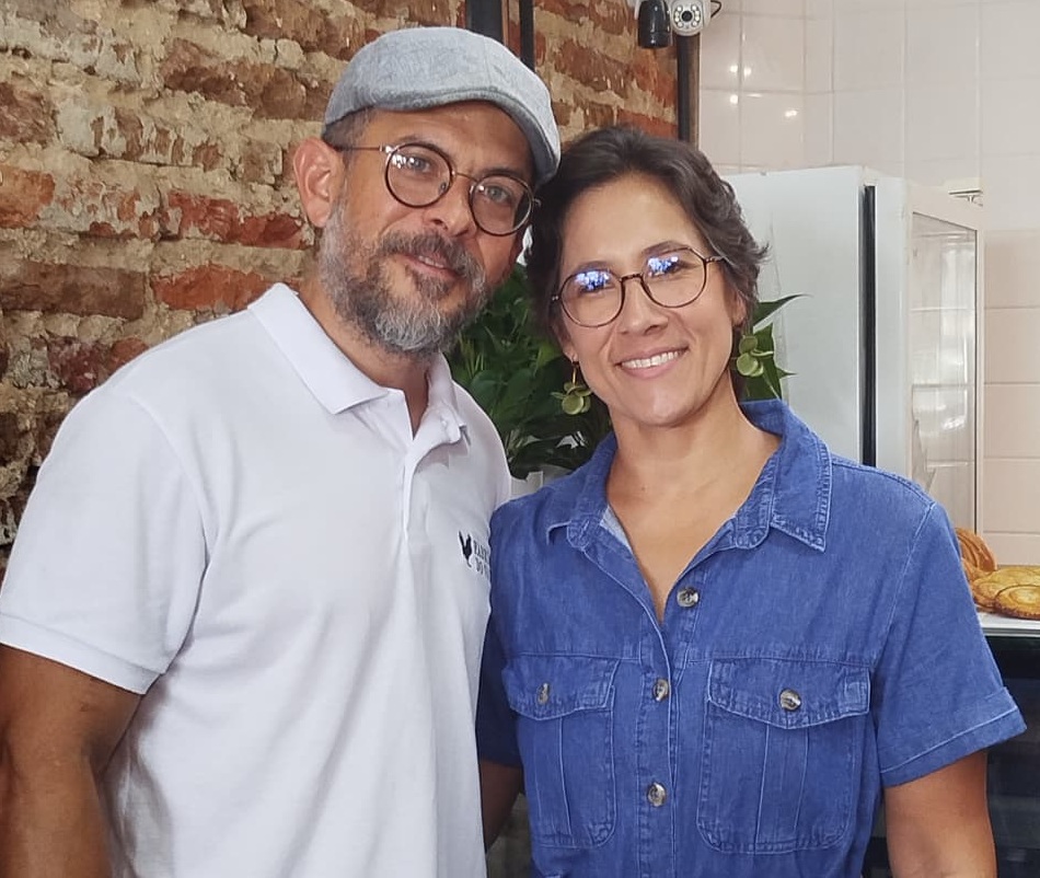 Thiago e Manuela Agrelli , donos do Galo Padeiro