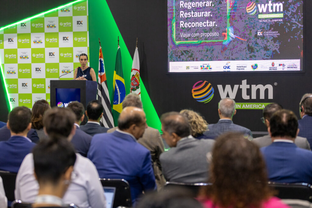 Bianca Pizzolito, CEO da WTM Latin America, fez a saudação de abertura do evento na manhã desta terça-feira. Foto: WTM/Divulgação