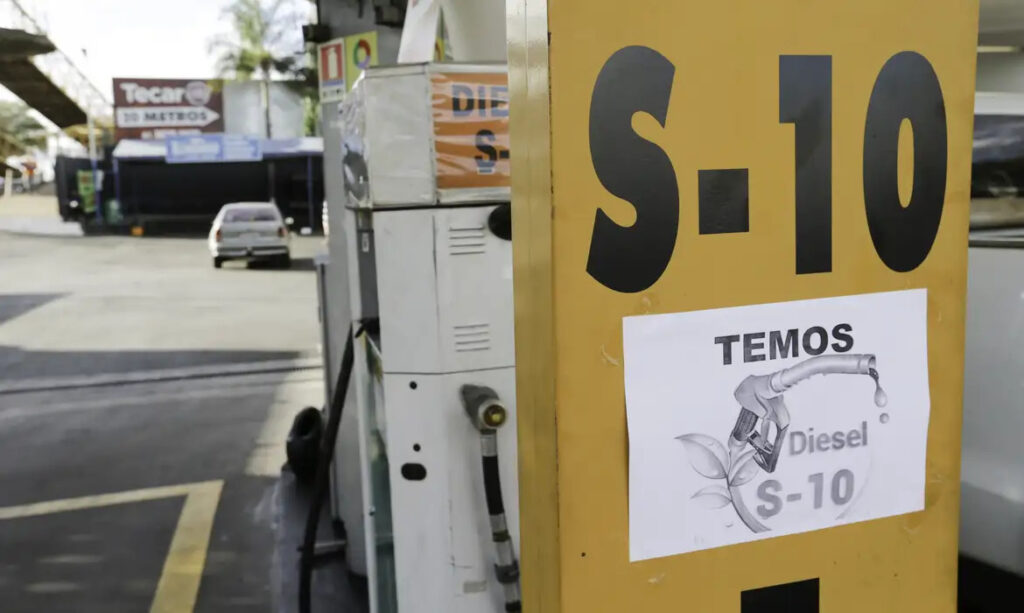 posto de gasolina bomba de combustível diesel Vibra Energia