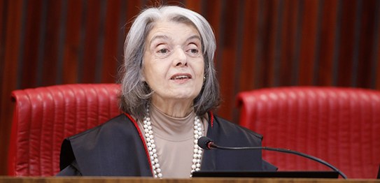 Carmen Lúcia