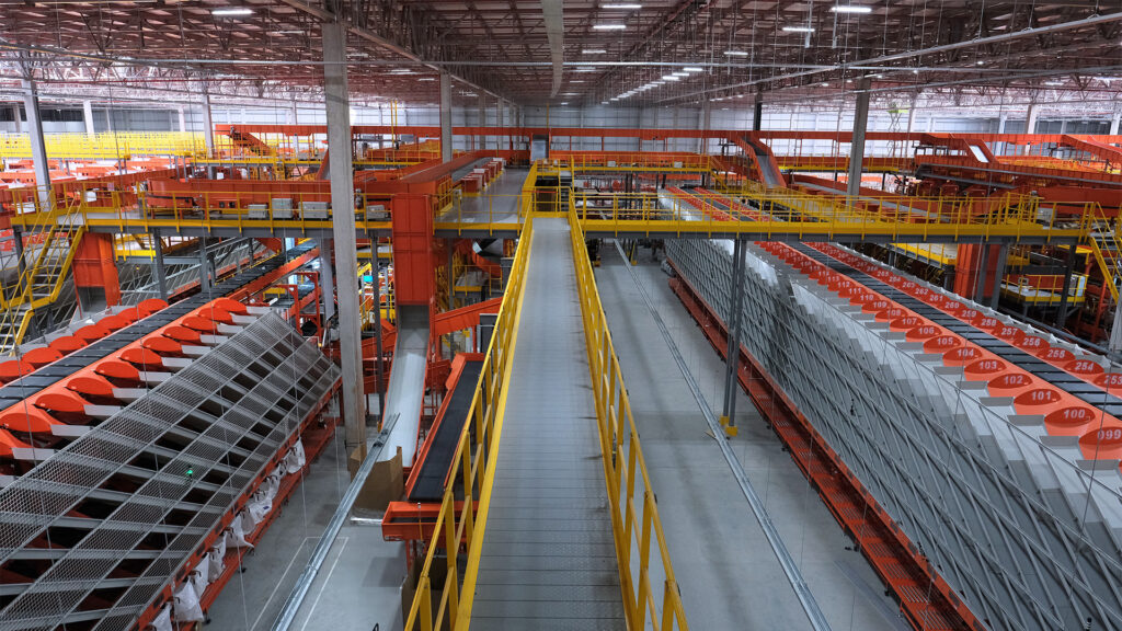 Abertura das três novas unidades da Shopee no país deve gerar cerca de 900 empregos diretos; unidade cearense fica em Itaitinga, mesmo município onde a Amazon instalou seu CD em 2021 - Foto: Divulgação