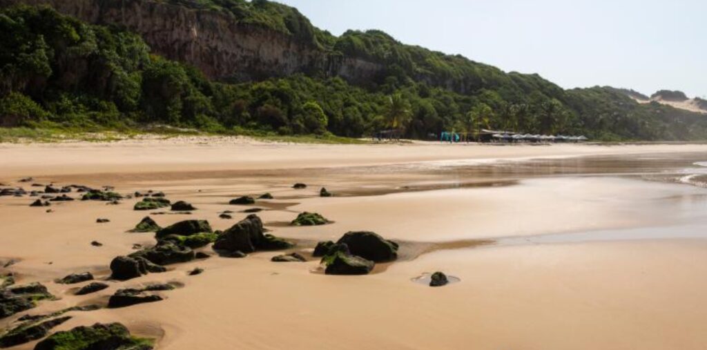 Praia do Madeiro, em Tibau do Sul (RN)