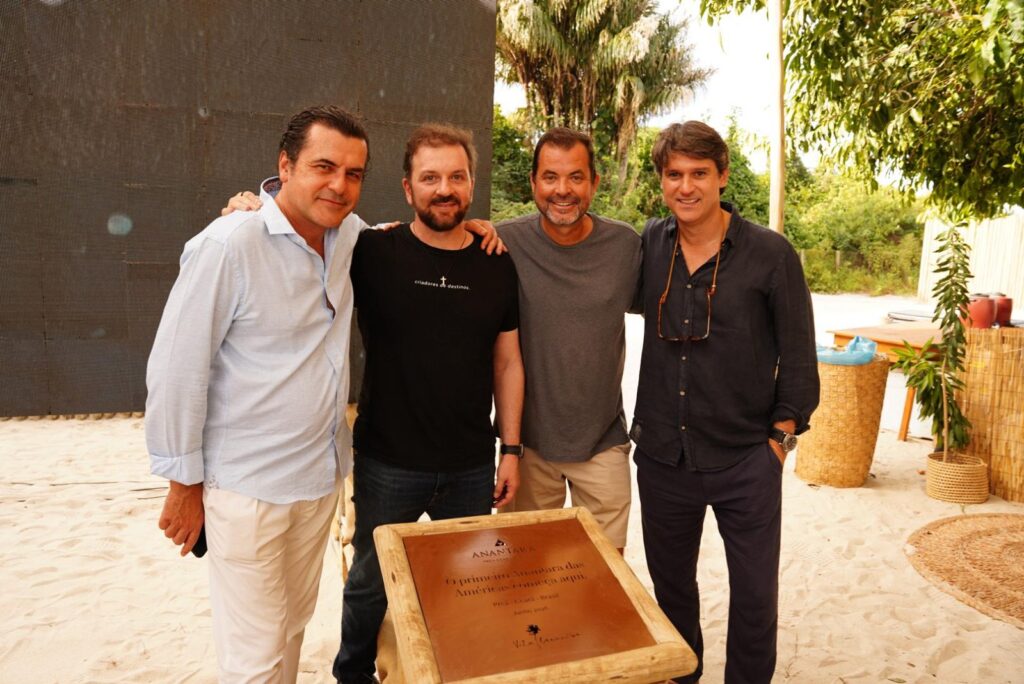 Grupo Carnaúba celebrou início das obras do Anantara Préa Ceará Resort com a presença de Marco Amaral, Julio Capua, Miguel Pinto Guimarães e Eduardo Juaçaba - Foto: Divulgação