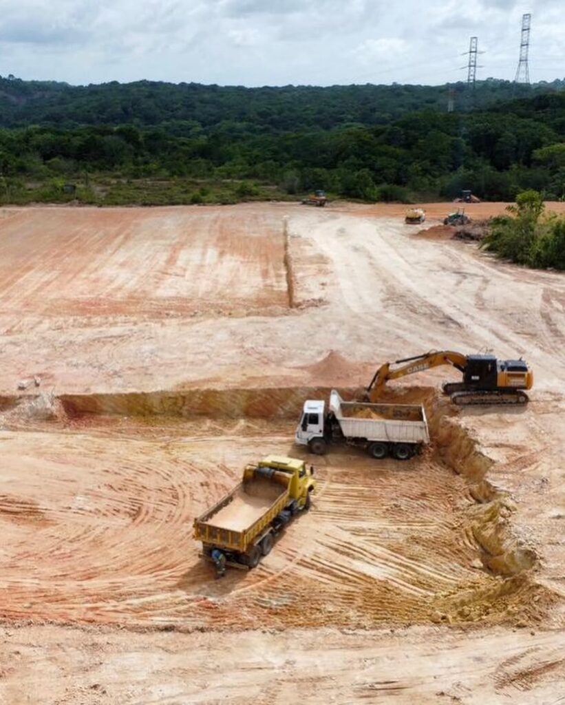 Governadora Raquel Lyra sancionou lei que autoriza a supressão de 1,4 hectare de vegetação nativa de Mata Atlântica em Área de Preservação Permanente (APP) de São Lourenço da Mata para viabilizar a construção da sede da Academia Integrada de Defesa Social (ACIDES)