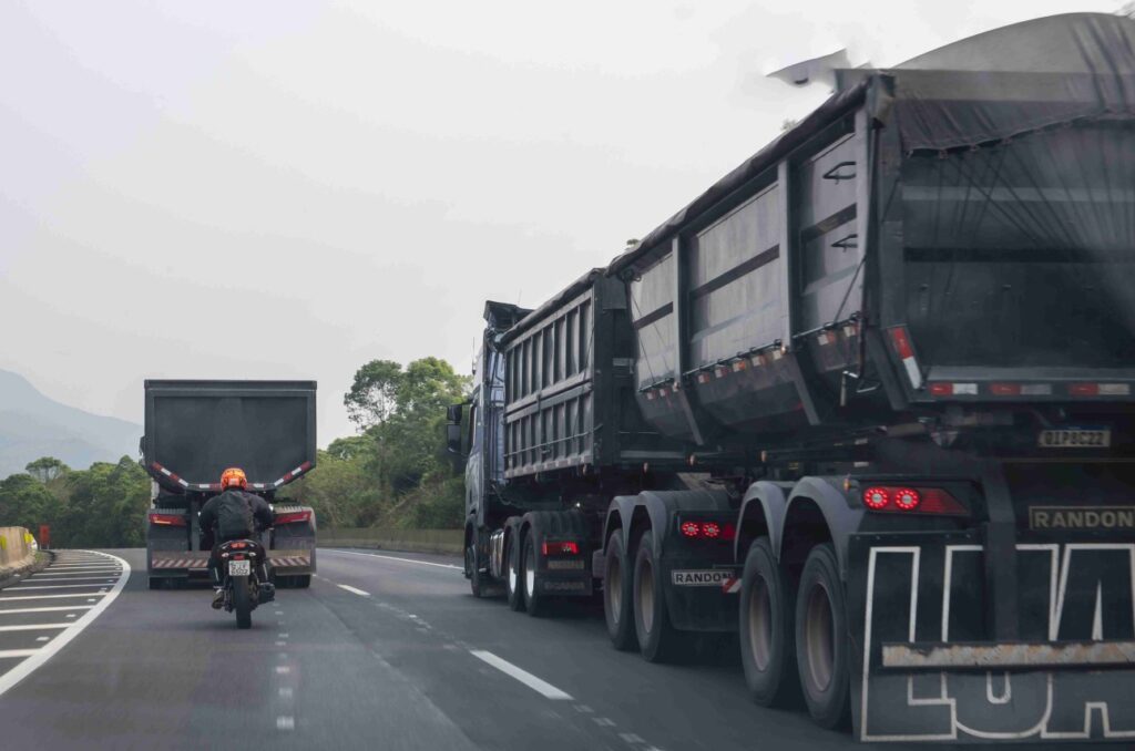 Frete rodoviário caminhão - Foto: CNI/Divulgação