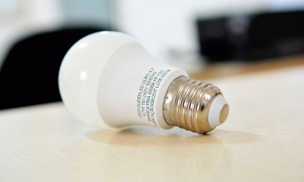 Lâmpada LED regulamentação energia elétrica