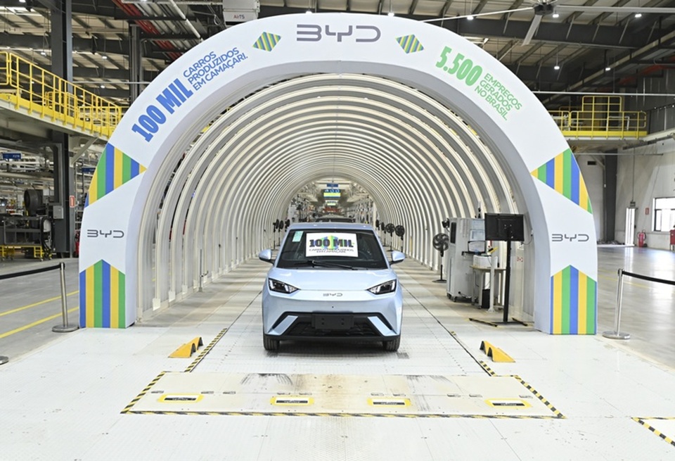 BYD comemorou 100 mil carros e 5,5 mil funcionários