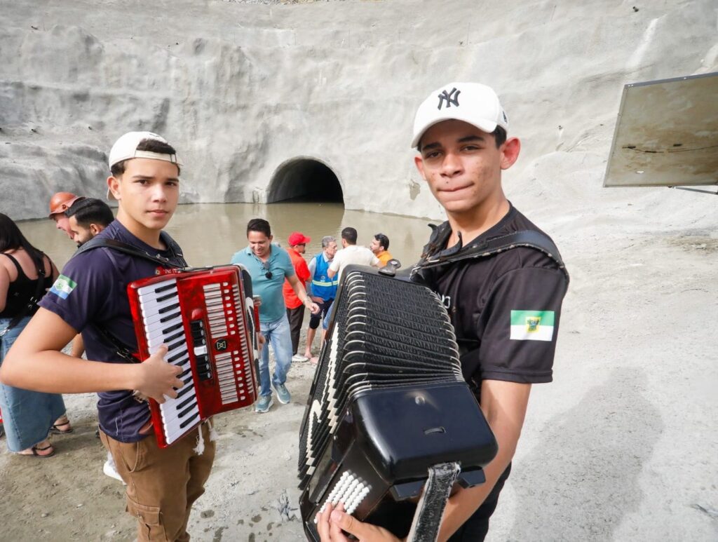 Água da transposição do Rio São Francisco chega ao RN um dia após entrega do Túnel Major Sales