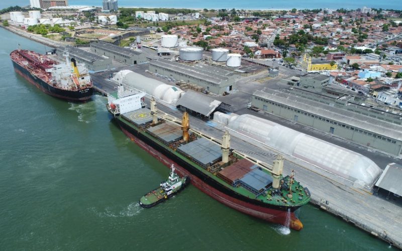 Exportação de açúcar por Cabedelo: meta do governo da Paraíba e do setor sucroenergético local é, em até cinco anos, movimentar 100 mil toneladas/ano
