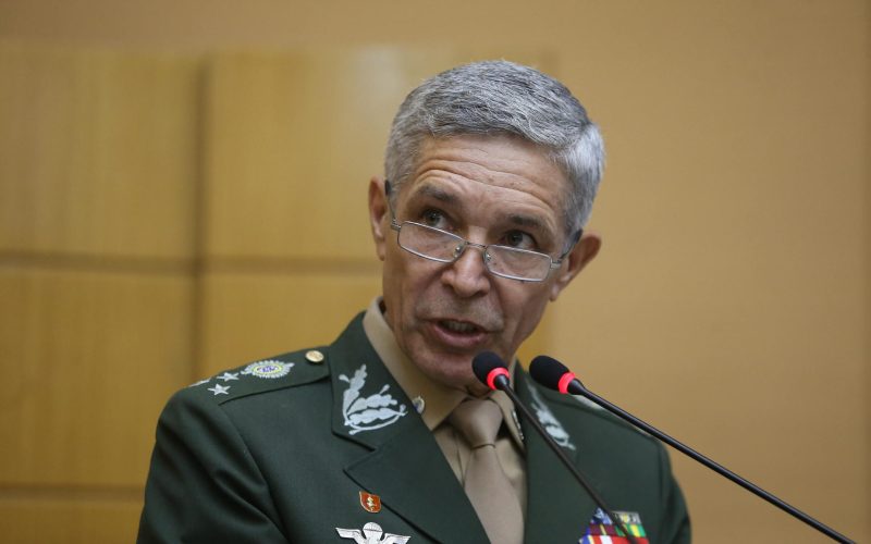 O General Joarez Alves Pereira Júnior, gerente do Subprograma de Escolas de Sargento do Exército. Foto: Assembleia Legislativa de Sergipe